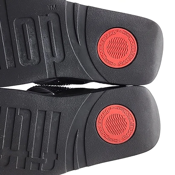 Fitflop Women's Lulu Black Popstud Toe-Post Shiny Metal Studs Sandals Size 7 - Picture 13 of 16